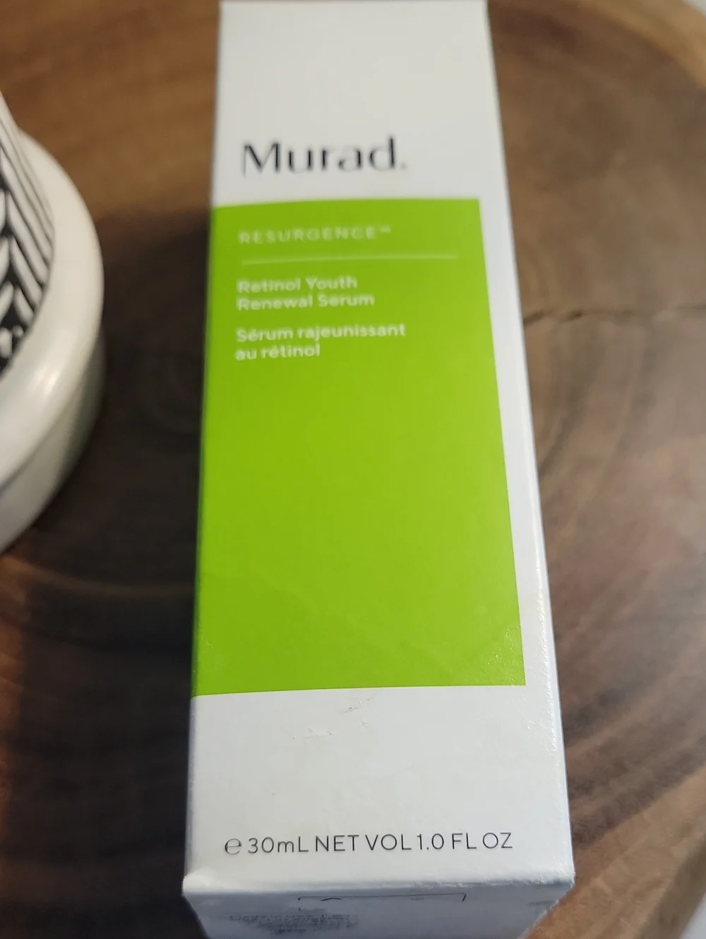 Murad Resurgence Retinol Youth Renewal Serum - Green